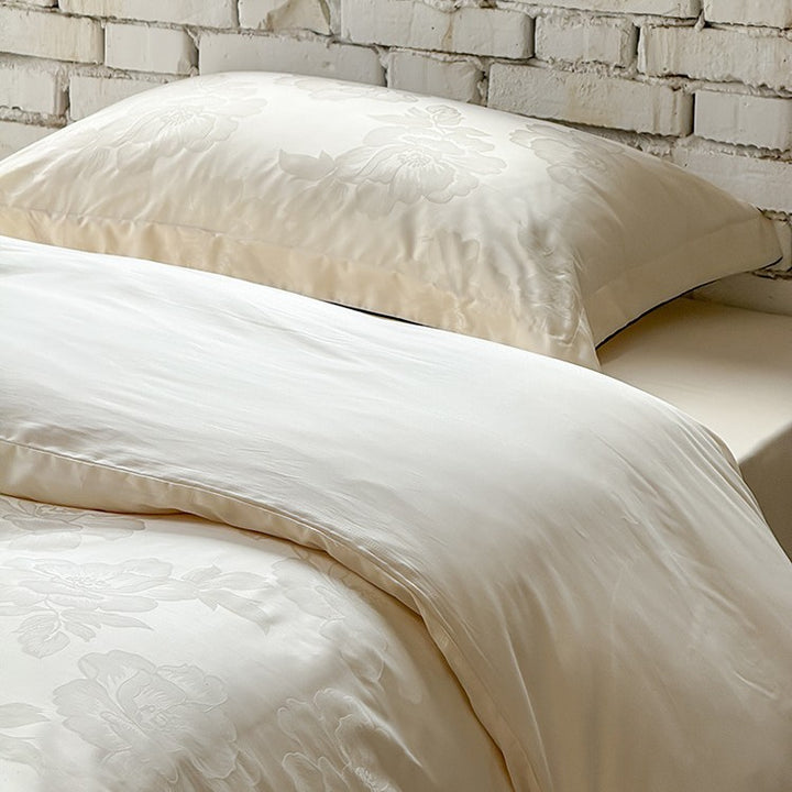 Satin-bedcover-set with subtle tone-on-tone floral jacquard