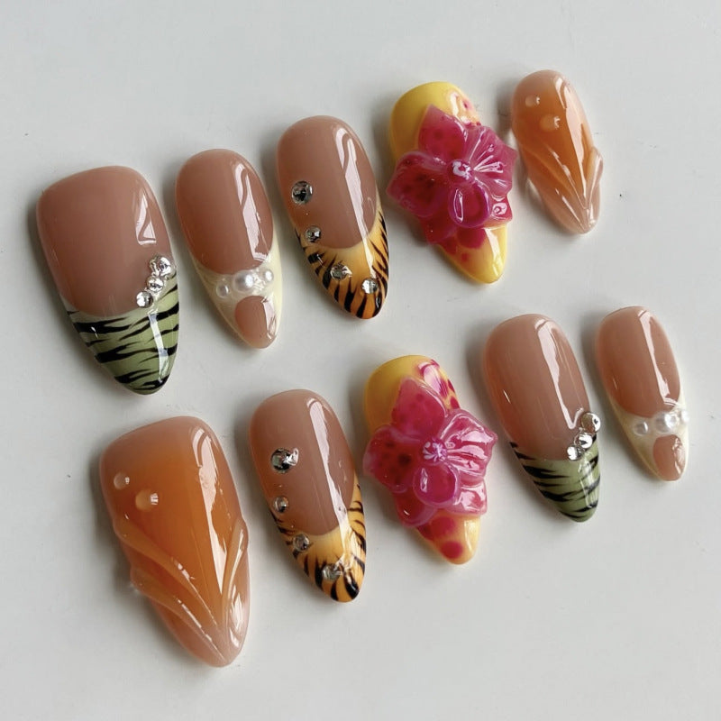 Artful nail art with floral accents Kalsten