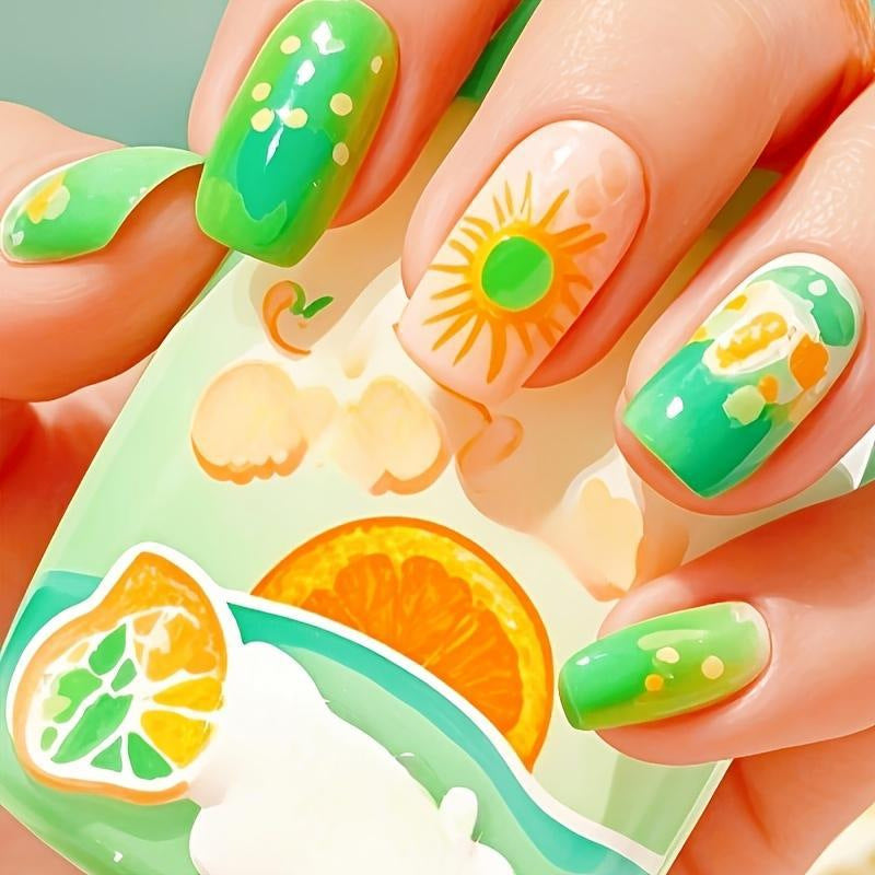 Elegant Nail Art with Black-White Contrast Kalsten