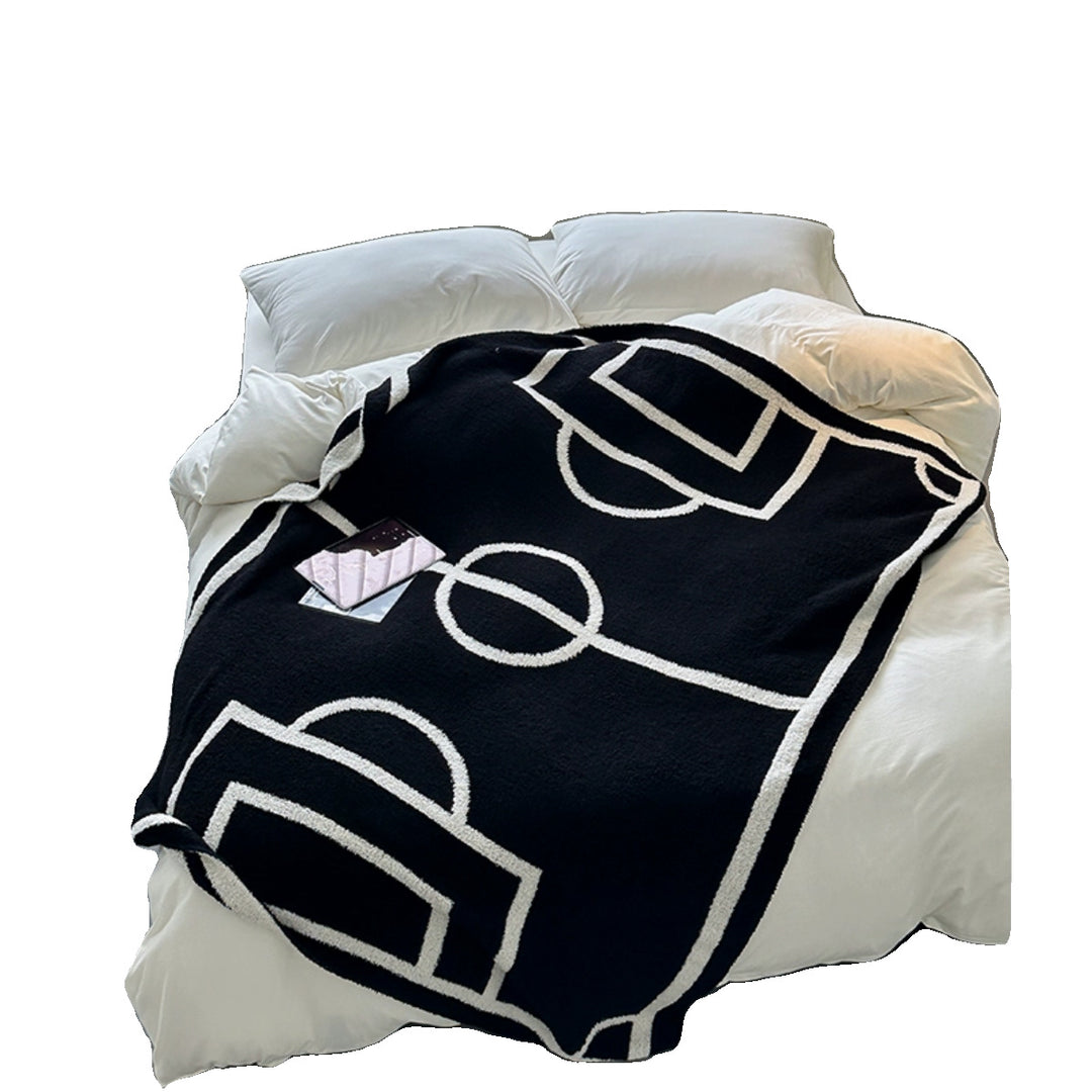 Cuddle blanket with large lettering motif and soft bouclé fabric