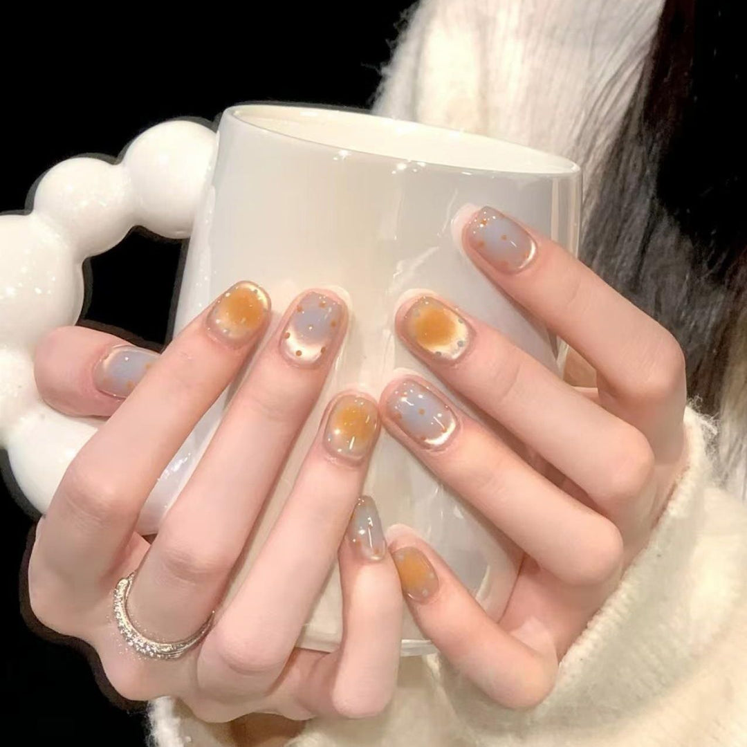Artificial Nails in Modern Design Kalsten
