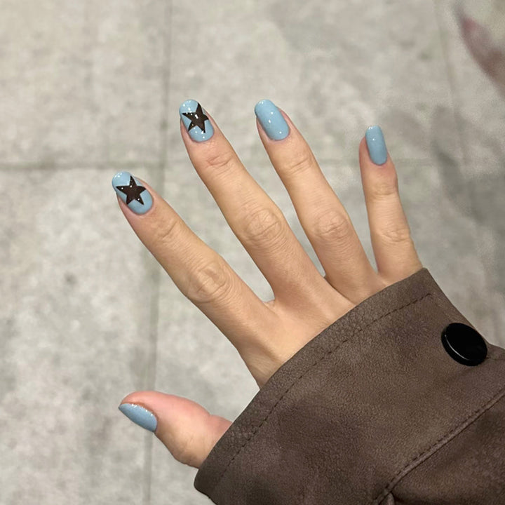 Artistic Nail Art with Star Designs Kalsten