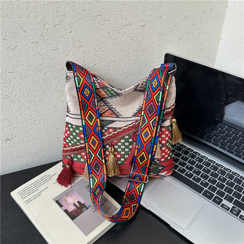 WoBohemian Style Embroidered Shoulder Bag Kalsten