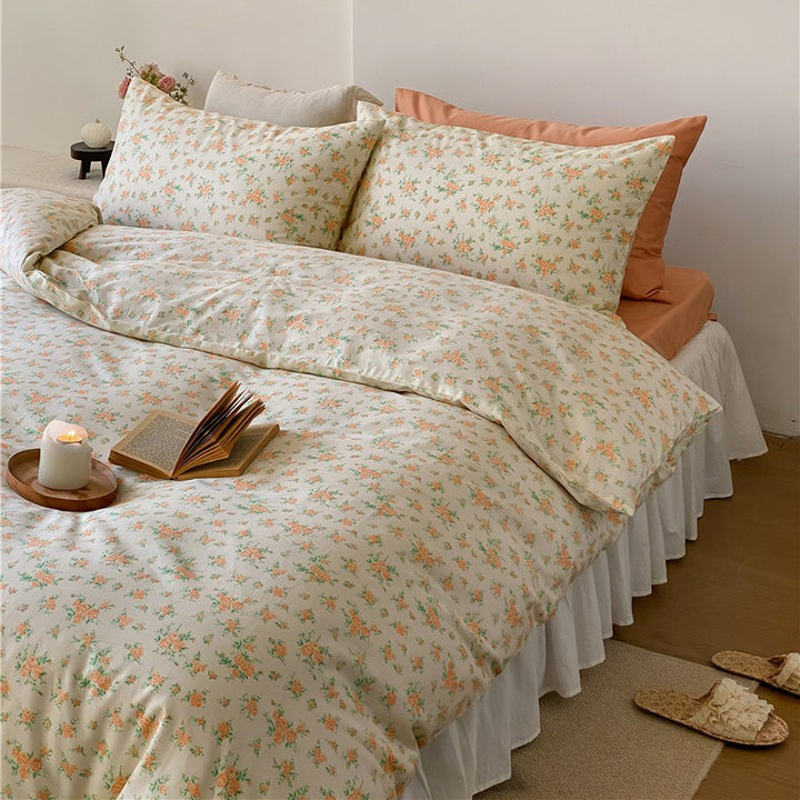 Duvet cover set made of fine cotton satin with watercolor floral print and breathable percale effect