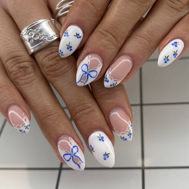 Artificial nails with charming flower and bow decor Kalsten