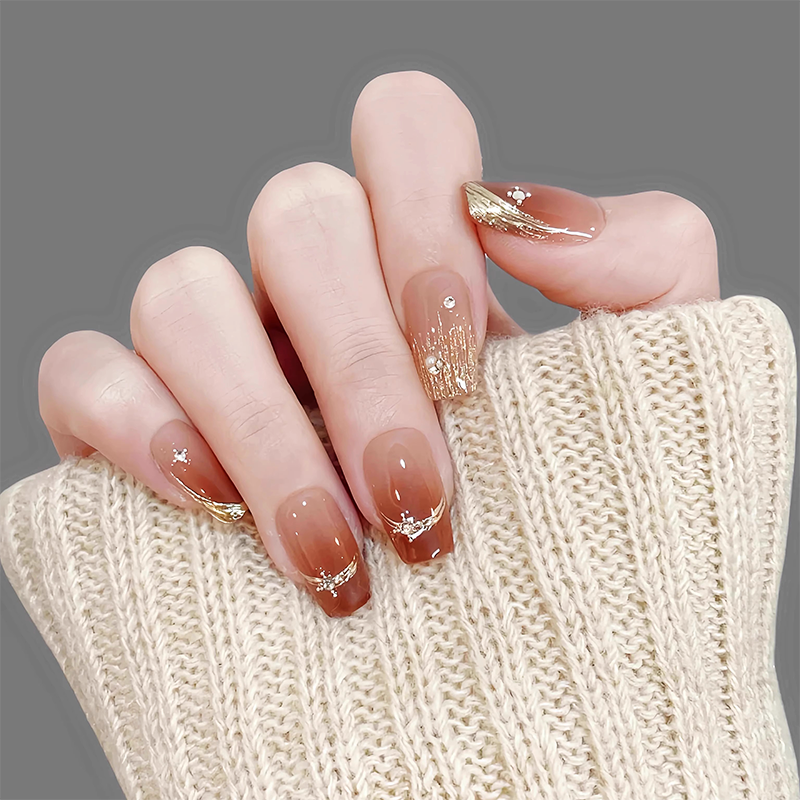 Elegant Glittering Press-On Nail Art Kalsten