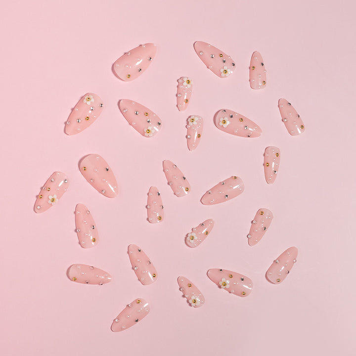 Creative DIY Press-On Nail Kit Kalsten