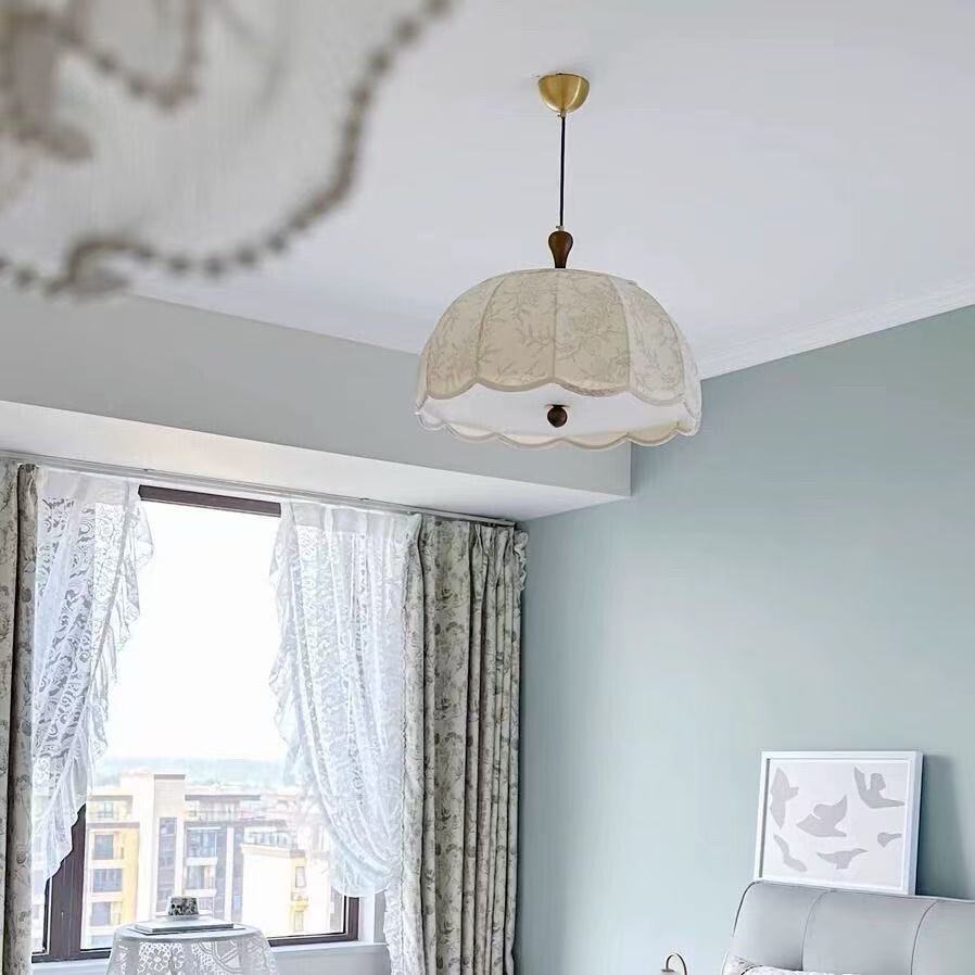 Elegant Vintage Style Chandelier