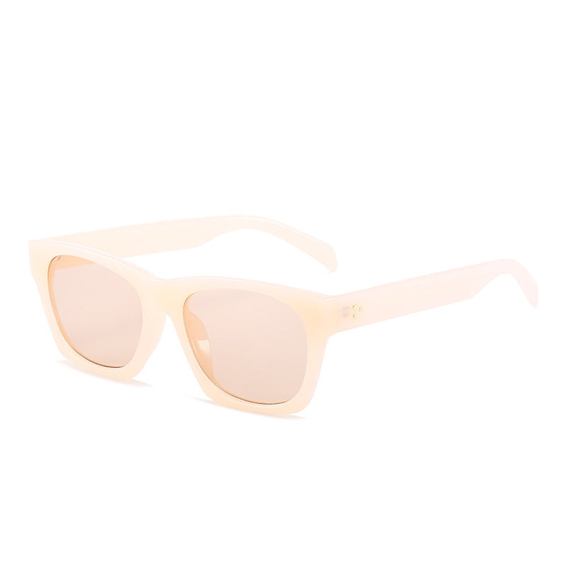 Retro-Inspired Chunky Sunglasses Kalsten