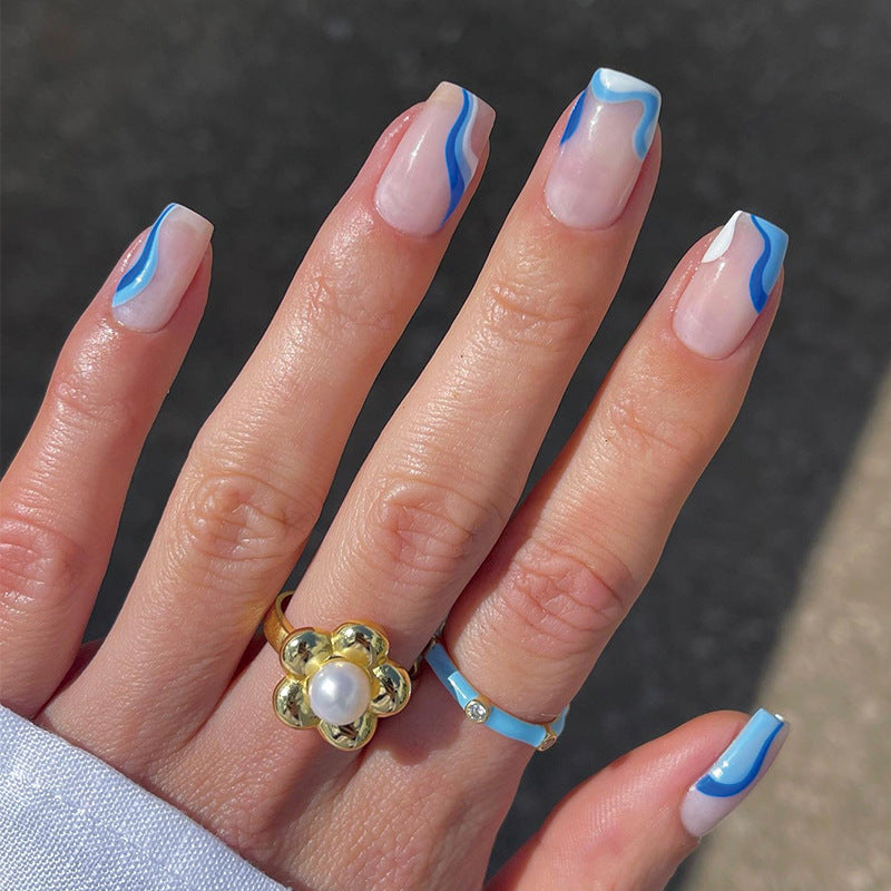 Artful Nail Art with Modern Wave Design Kalsten
