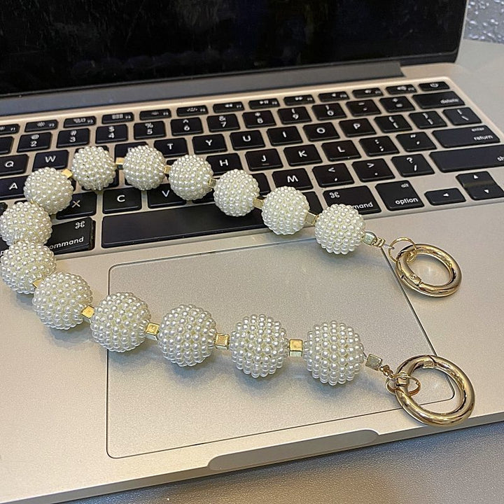Elegant Beaded Eyewear Holder Kalsten