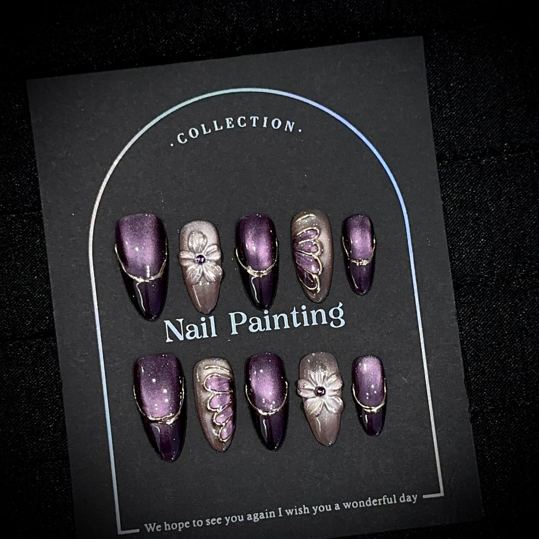 Elegant Floral Design Press-On Nail Set