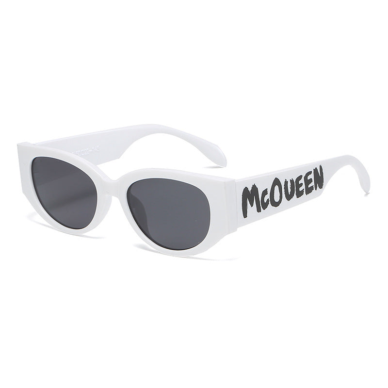 Fashionable Cat-Eye Sunglasses