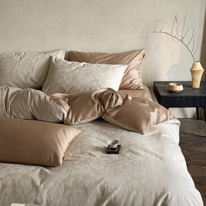 Elegant bed linen set made of cotton satin with embossed fan relief