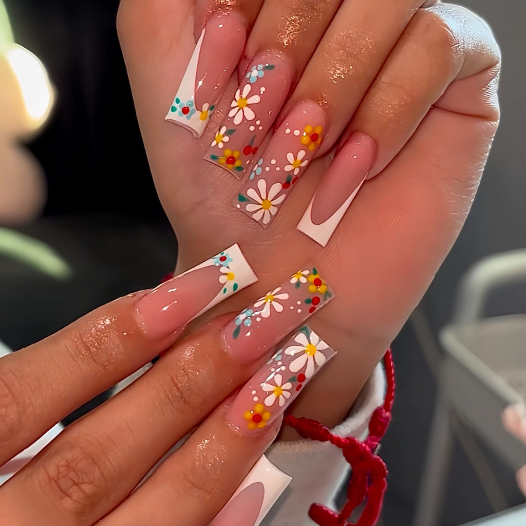 Floral Design Press-On Nail Art Kalsten