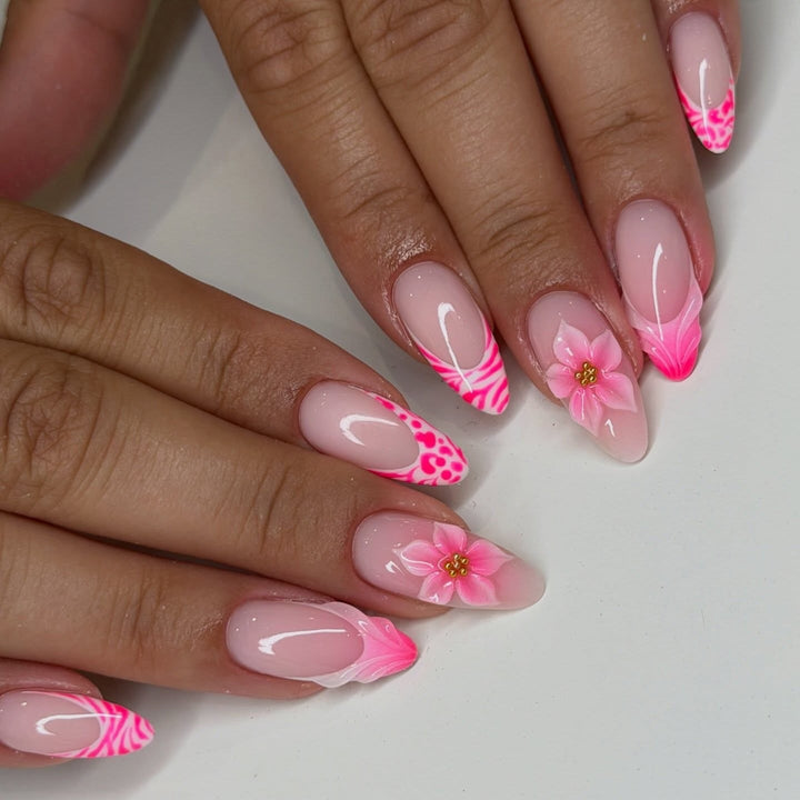 Artistic Floral-Designed Press-On Nails Kalsten
