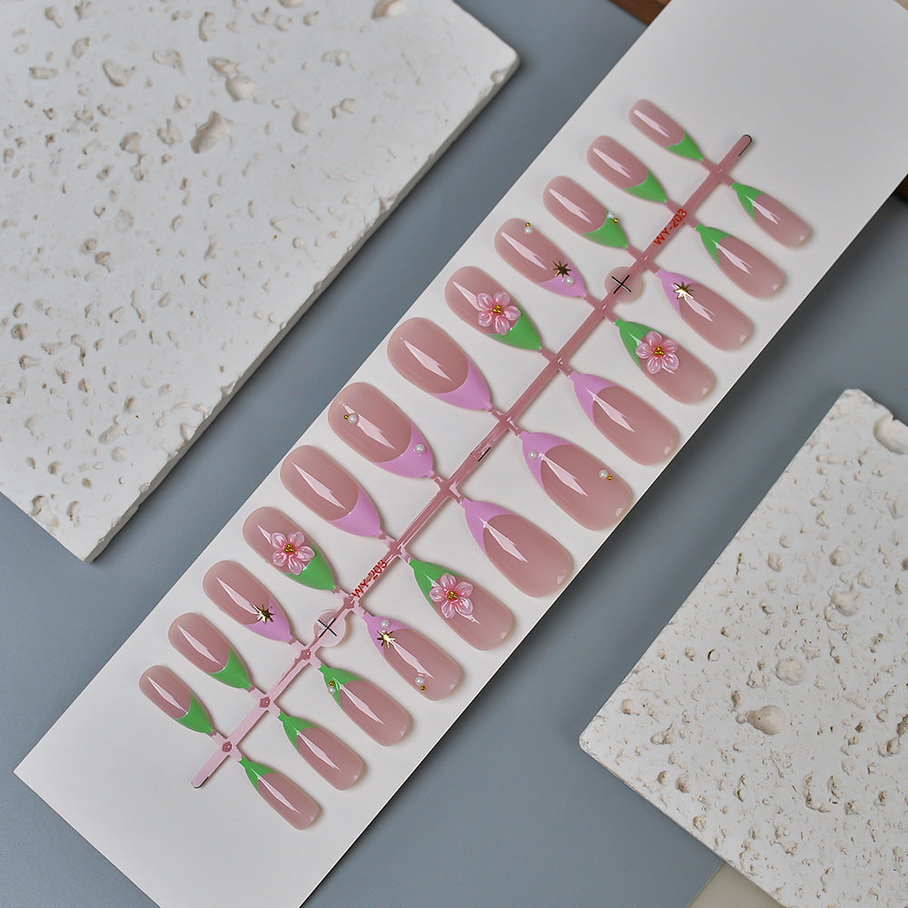 Elegant Floral Accented Press-On Nail Set Kalsten
