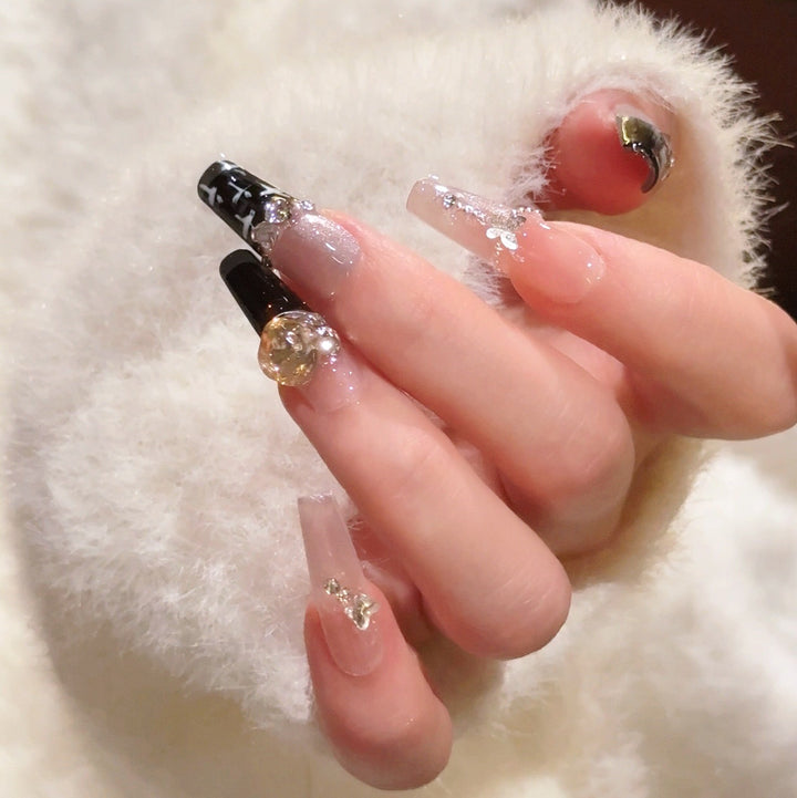 Elegant Decorative Press-On Nail Extensions with Pearls Kalsten