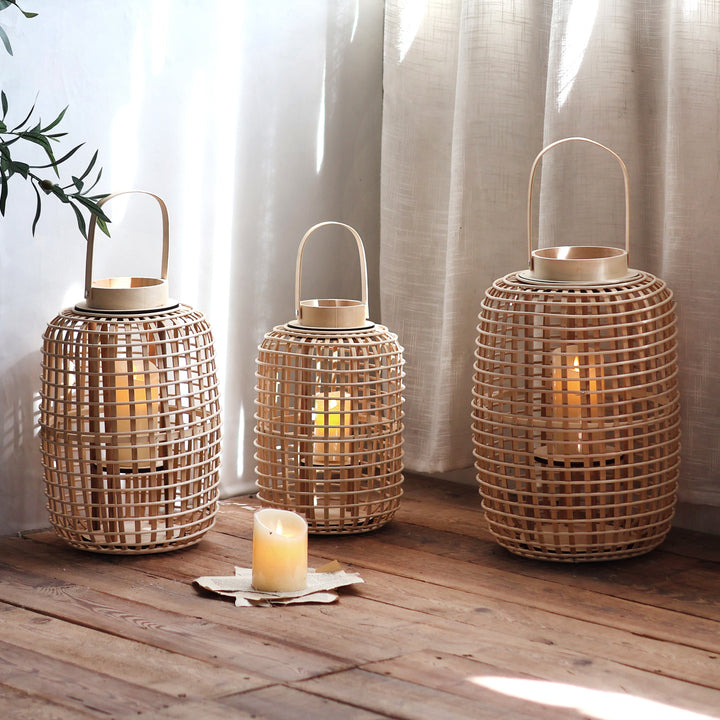 Rustic lantern made of woven material Kalsten