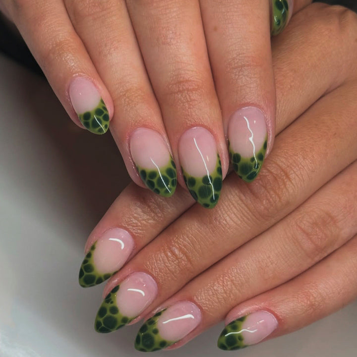 Artificial nails with Creative Leaf Design Kalsten