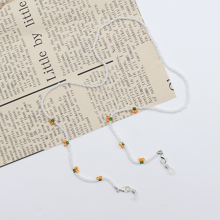 Eye-Catching Beaded Eyewear Chain Kalsten