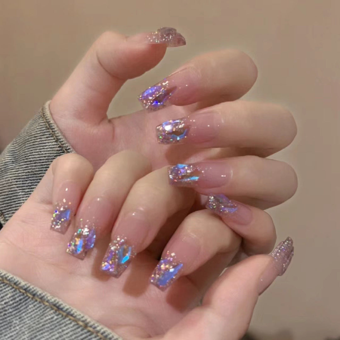 Artificial nail set with glamorous glitter accents and elegant elements Kalsten