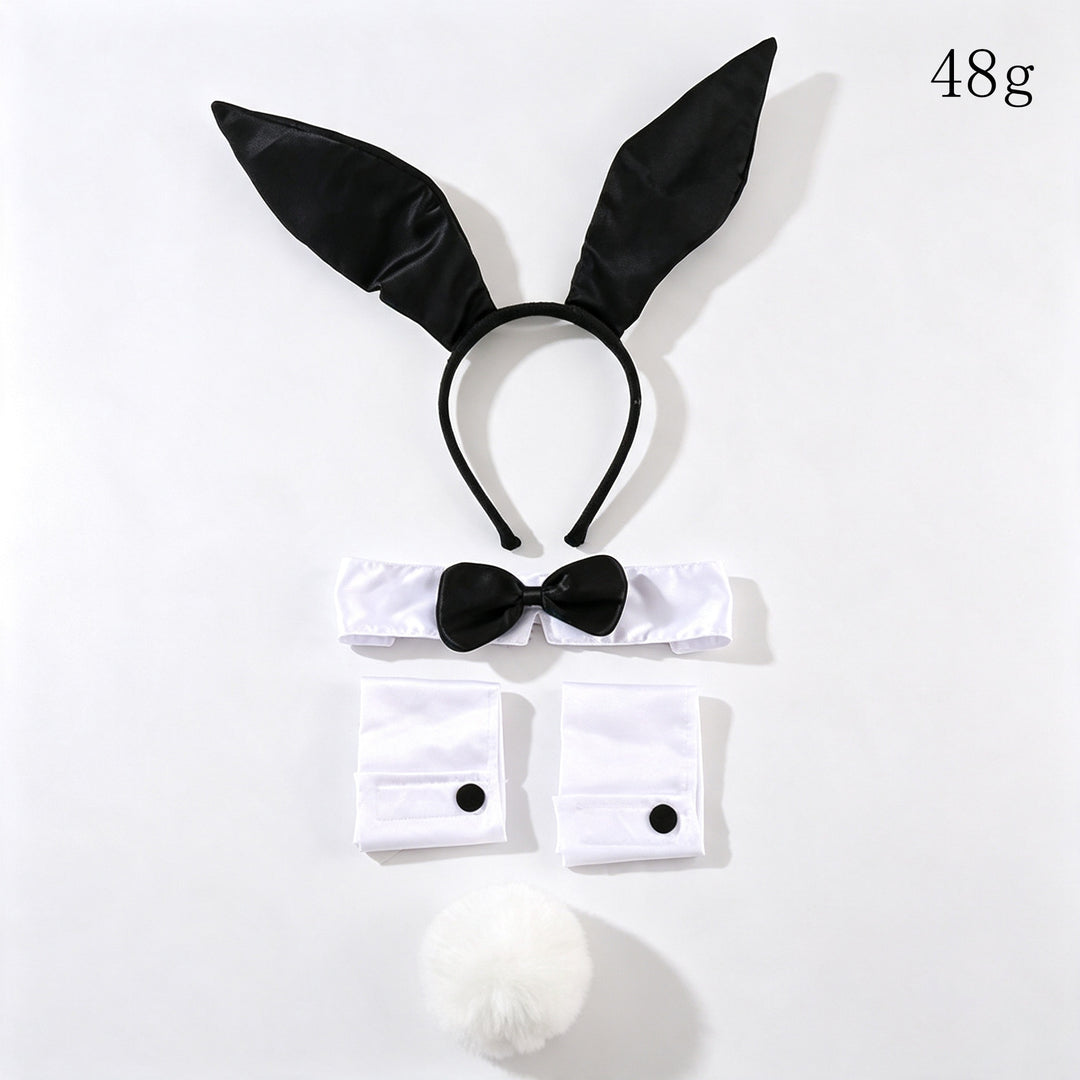 Festive wedding accessory set