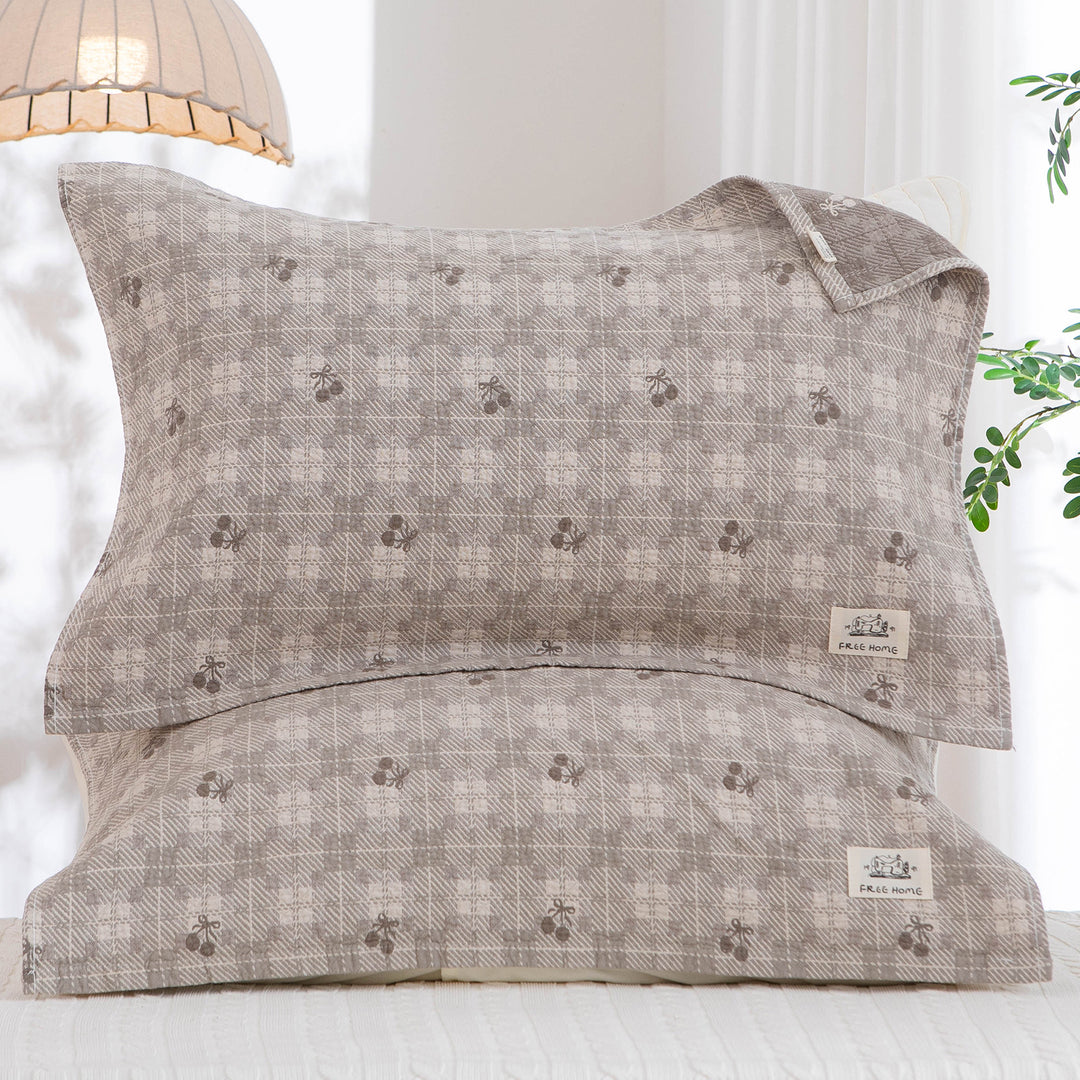 Women's pillowcase with modern checkered pattern Kalsten