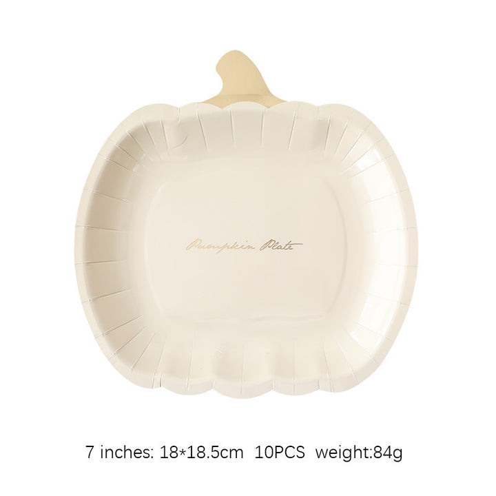 Pumpkin-shaped paper plate for Thanksgiving