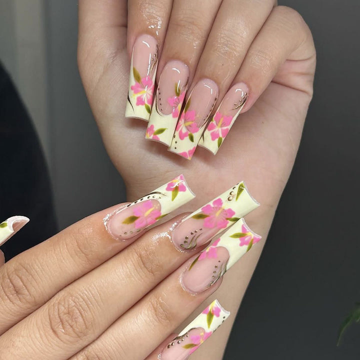 Floral Effect Nail Art Extensions Kalsten