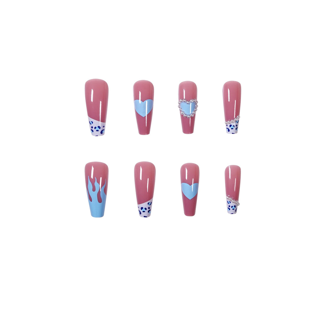 Artful stiletto nails in creative design Kalsten