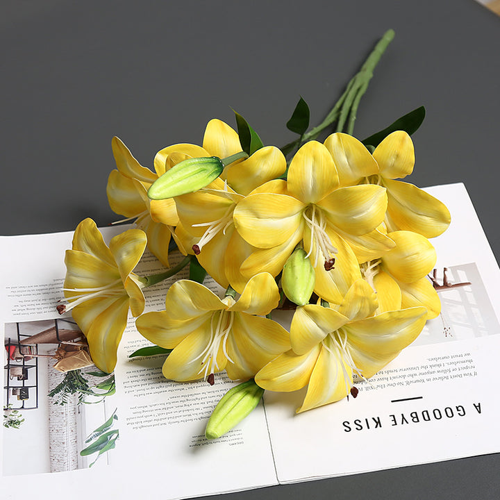 Realistic Lifelike Lily Flower Bouquet