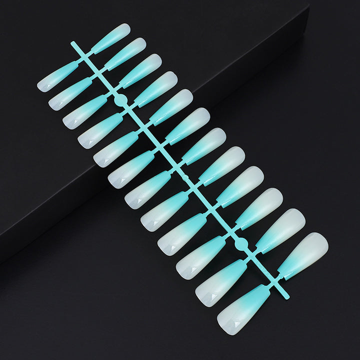 Artificial nails in elegant ombre design Kalsten