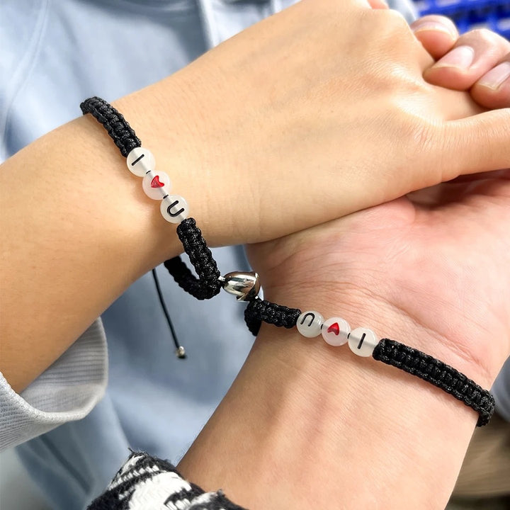 Glow-in-the-Dark Beaded Friendship Bracelet Set Kalsten