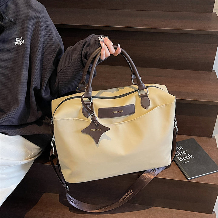 Elegant Travel Bag With Practical Compartments Kalsten