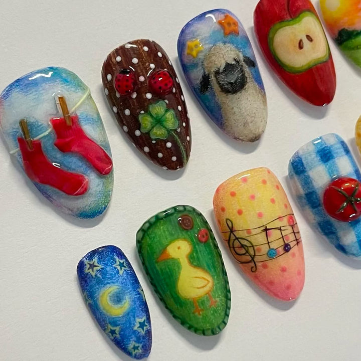 Artistic Ocean-Themed Press-On Nail Art Kalsten