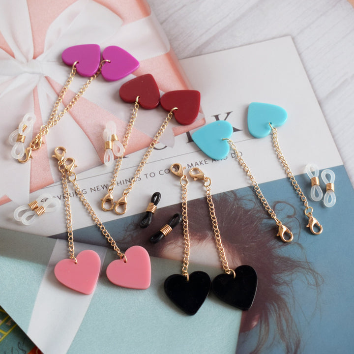 Heart-Shaped Dangle Earrings with Gold Chain Kalsten