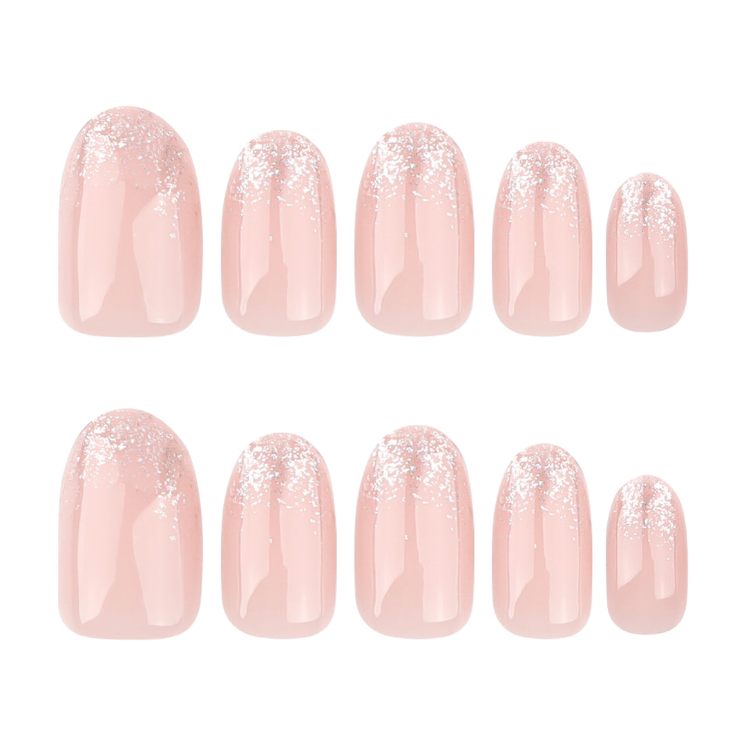 Glittering nail extensions with elegant gradient Kalsten
