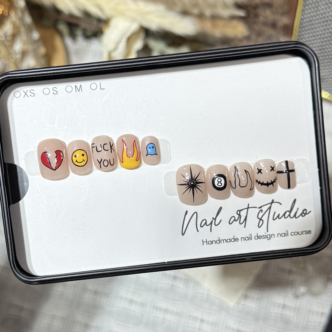 Artistic Press-On Nail Set with Unique Graphic Designs Kalsten