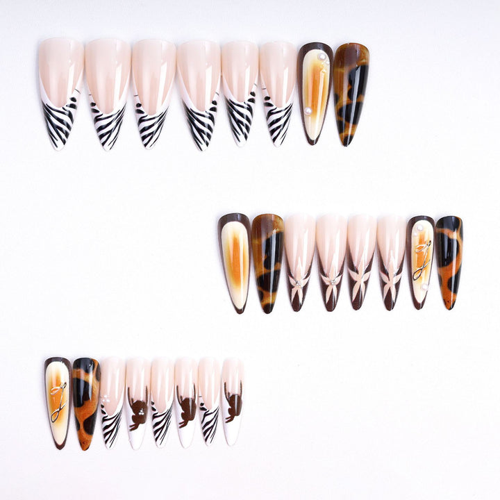 Artificial Nails in Elegant Natural Design Kalsten