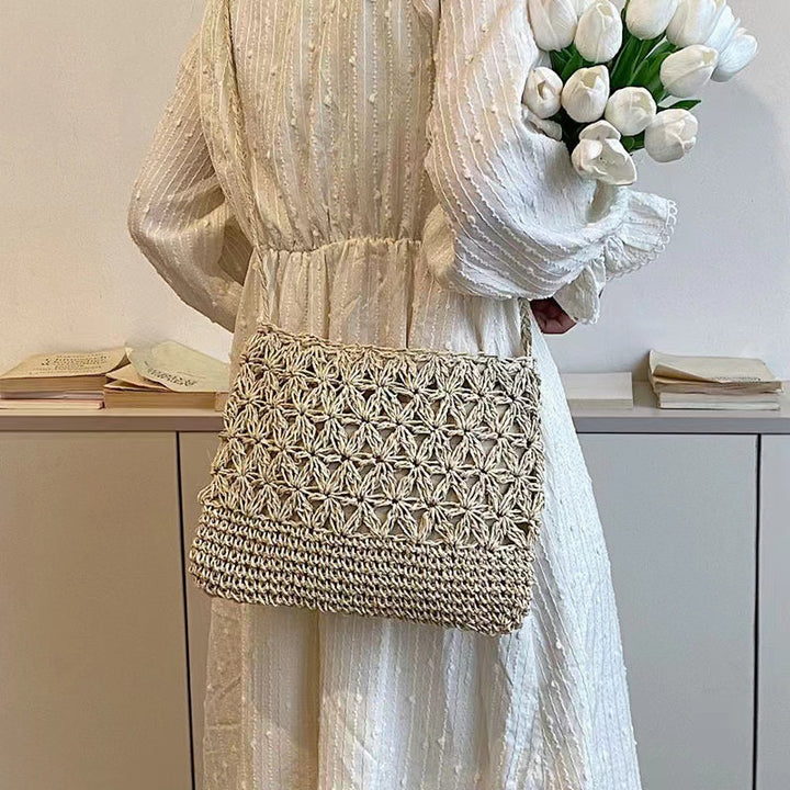 Handmade macrame bag with floral details Kalsten