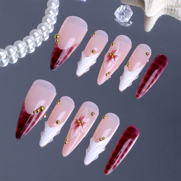 Artificial Nails in Elegant Modern Stiletto Style with Floral Design and Golden Accents Kalsten