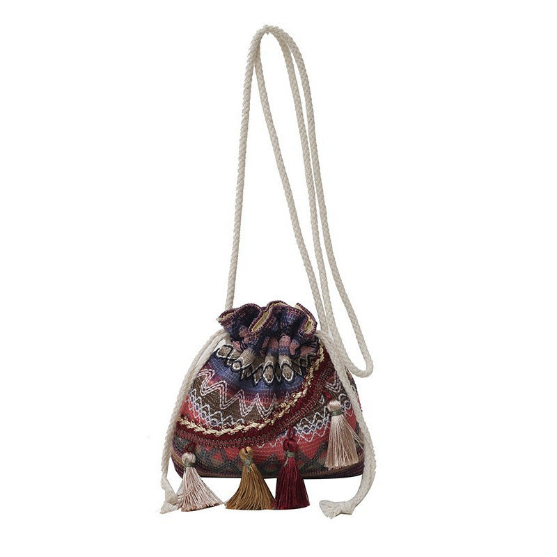 WoBohemian Embroidered Bucket Bag Kalsten