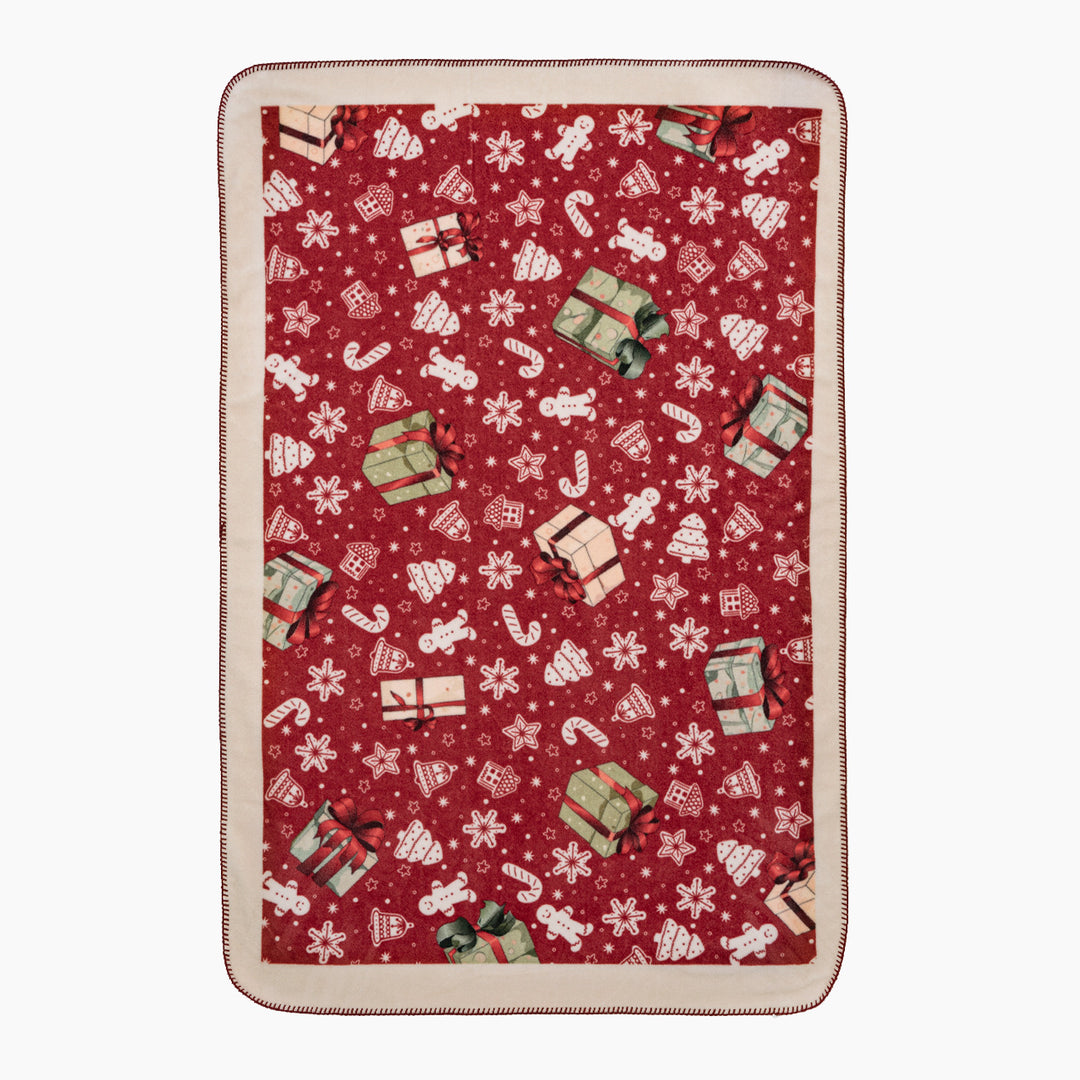Soft Christmas fleece blanket with gift and gingerbread motif Kalsten