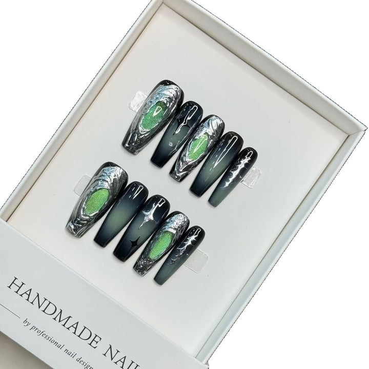 Artistic Press-On Nail Set with Creative Metallic Swirl Design