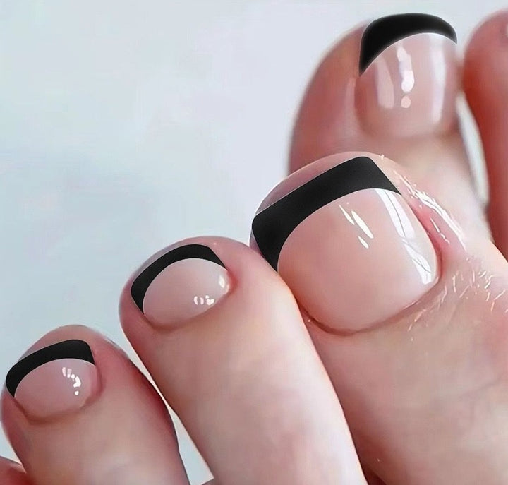 Chic French Tip Nail Art Kalsten