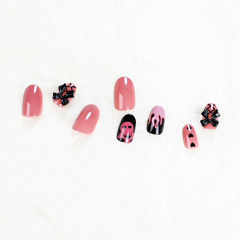 Artful Nail Art with Trendy Designs Kalsten