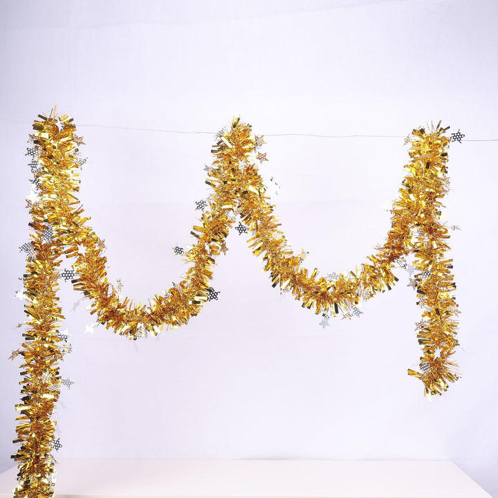 Glittering Christmas garland with snowflake motifs