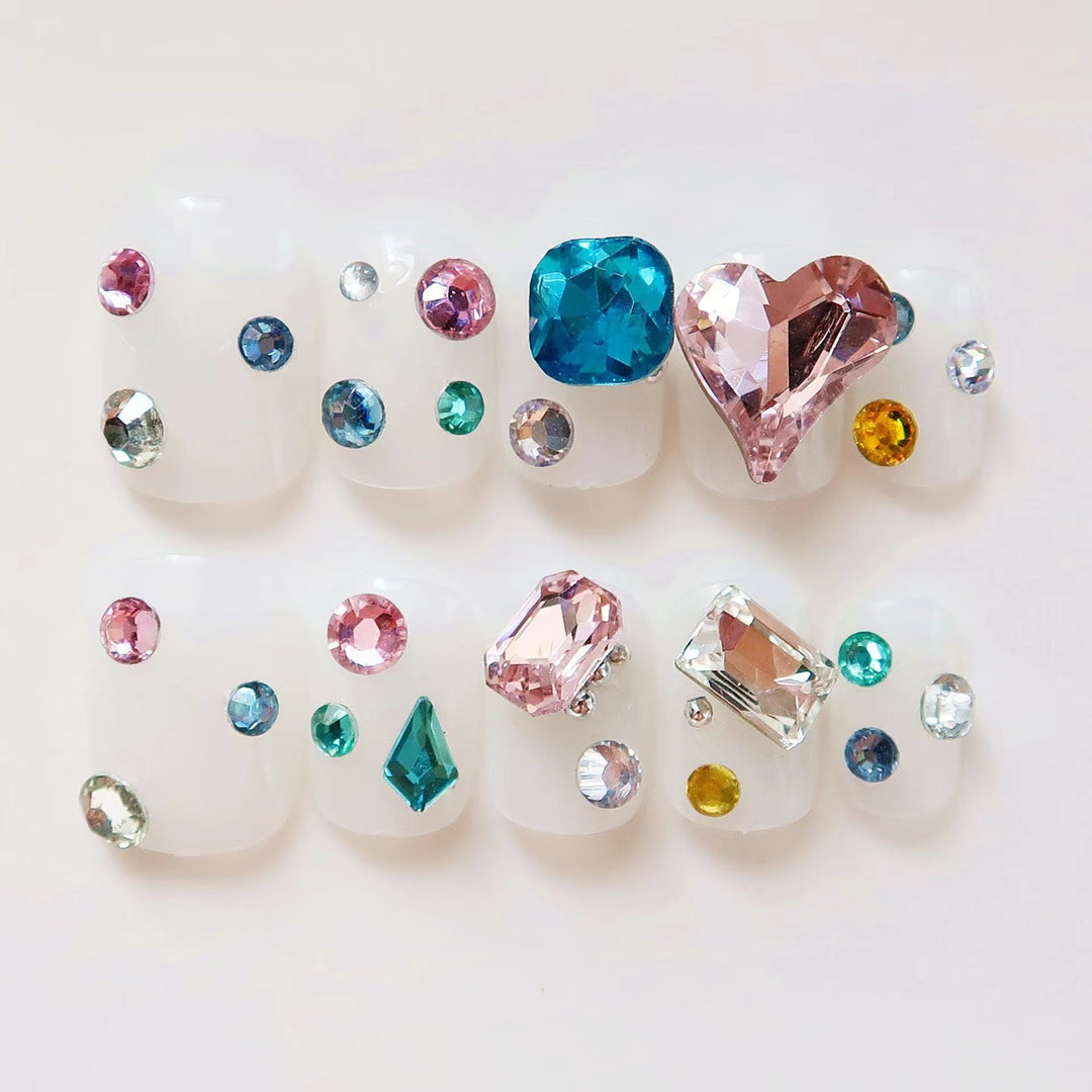 Glamorous Press-On Nail Art Set with Rhinestone Accents