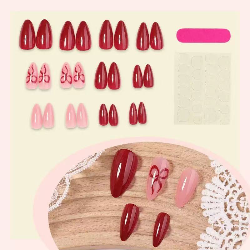 Acrylic nail set with luxurious shine and playful design accents Kalsten